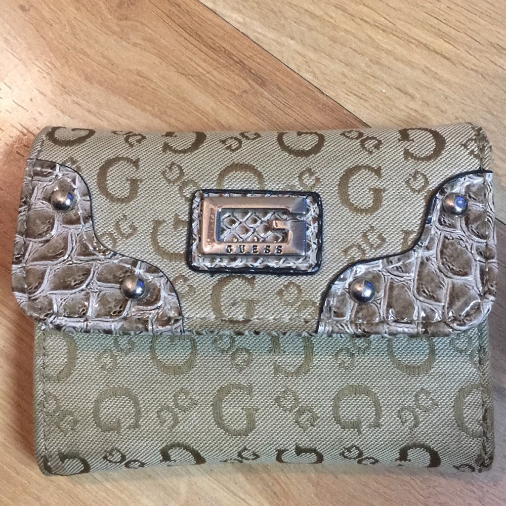 Guess snake skin looking wallet